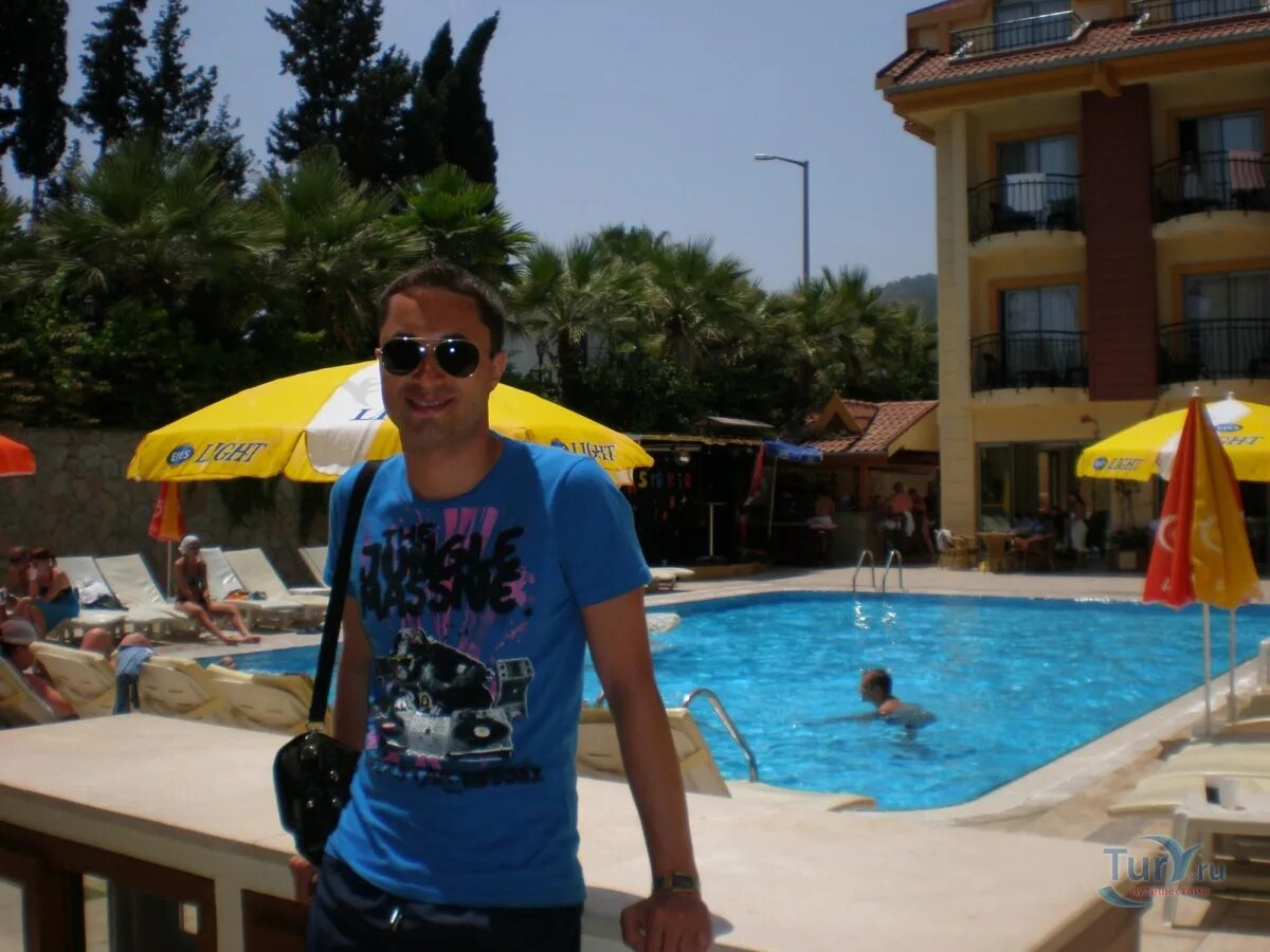 Света кемер парень. Света кемер парень. Кемер света кемер. Света кемер. Света кемер город видное.