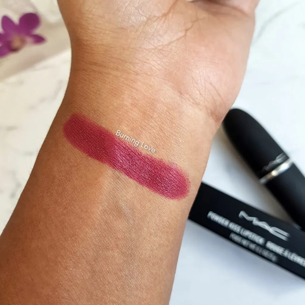 Mac retro matte liquid lipcolour. Burn mac. Mac topped with brandy retro matte. Mac burnt spice 121 помада. Помада mac burning love.