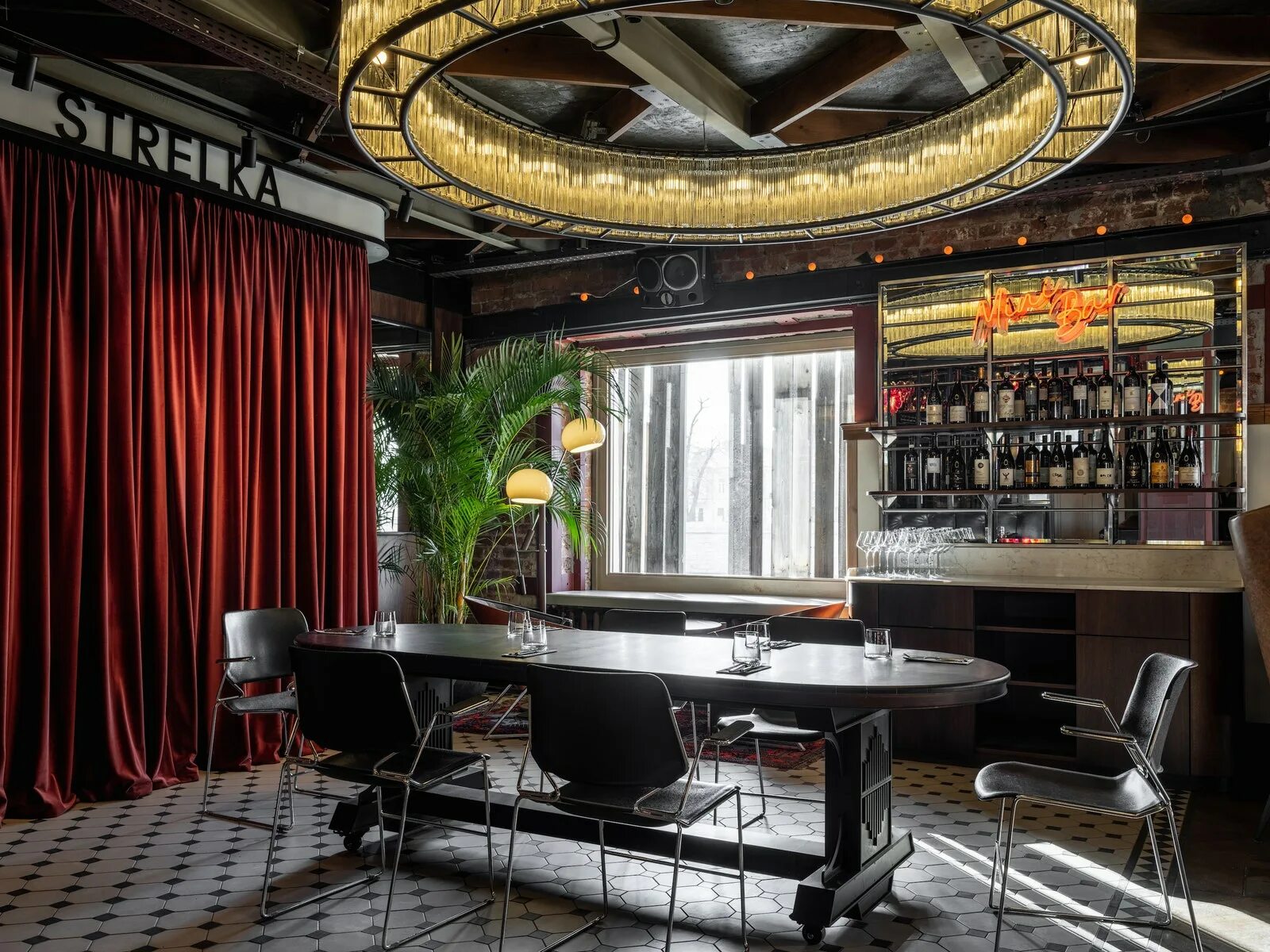 Бар стрелка красный октябрь. Ok bar ресторан. Дом культуры оржицы. Интерьер бара. Кухня.