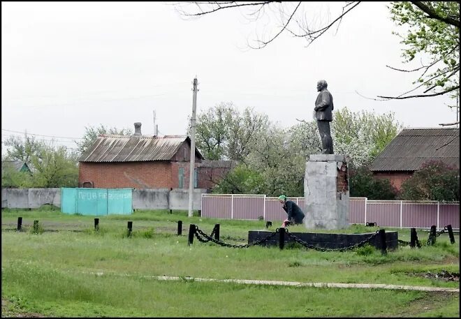 Хутор Ажинов Багаевский район. Хутор Ажинов Ростовская область. Хутор Ажинов памятник. Ажинов Ростовской области х Багаевского.