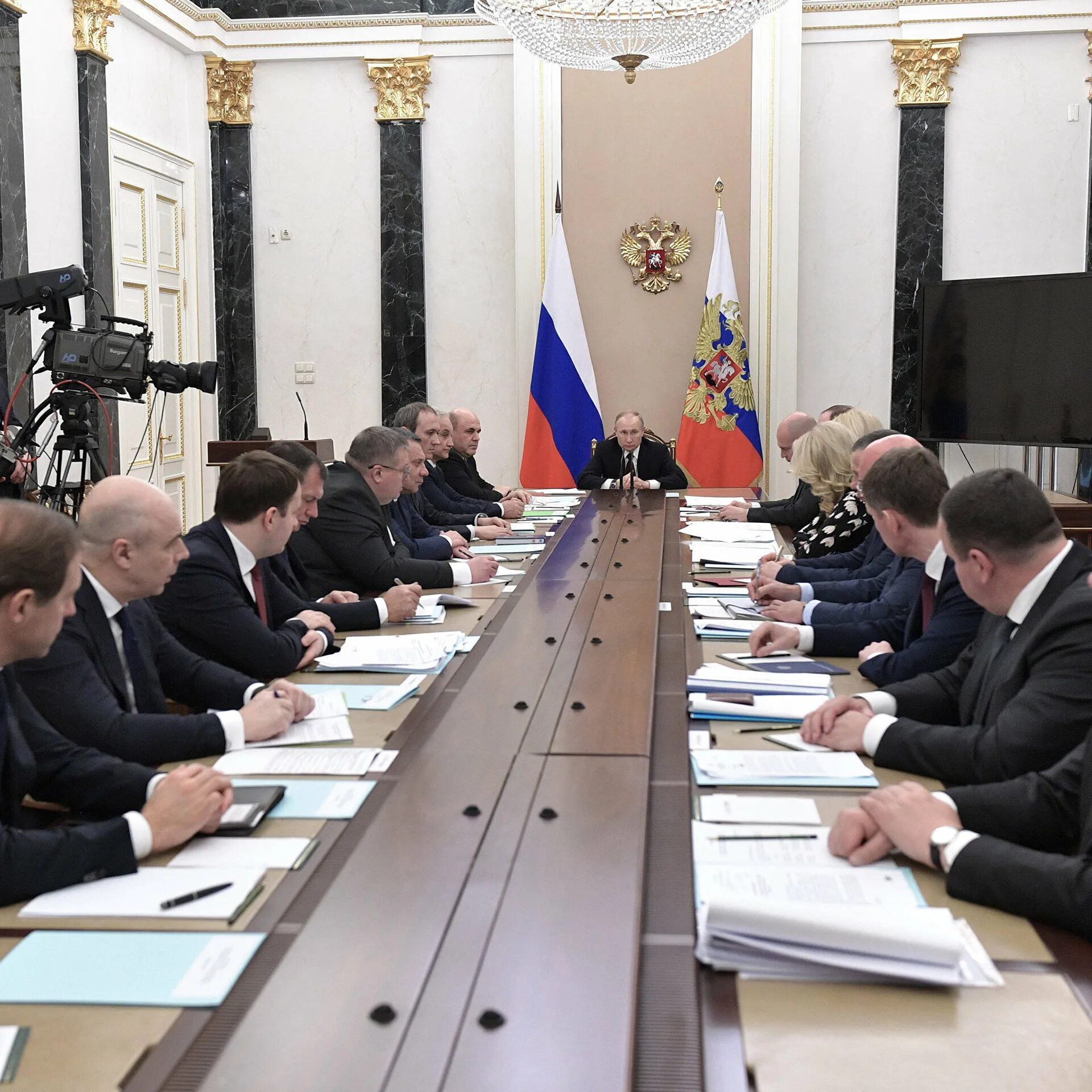 Дмитрий медведев 2022 год. Полномочия правительства россии. Правительство бюджет. Правительство бюджет. Правительство рф.