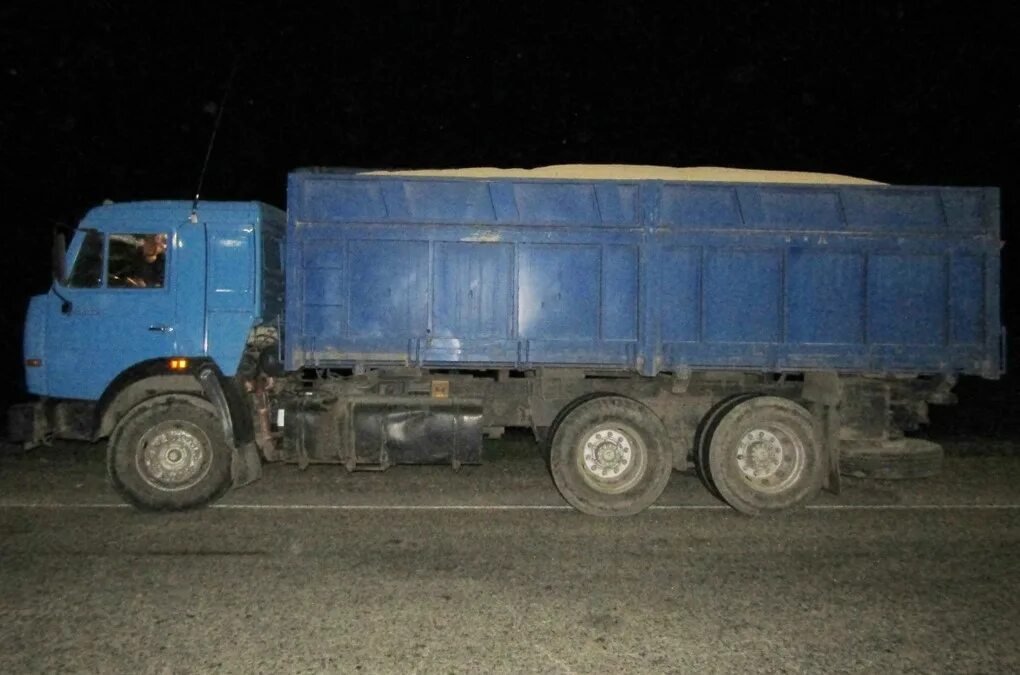 Еврофура 82 м3. Daf lf280 автопоезд. Оптом орехи с фуры. 19 тонн. Конвой днр.