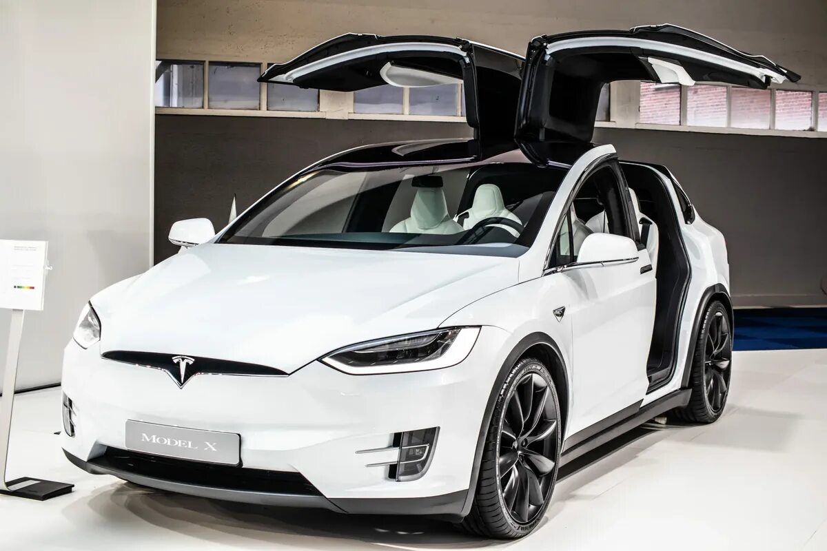 Тесла новая в россии. Машина Tesla model x. Тесла model x 2020. Электромобиль Tesla model x. Tesla model x 75.