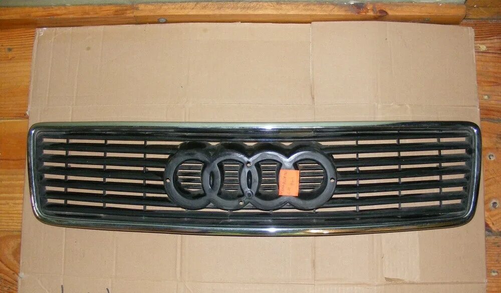 Решетка ауди 100. Решетка ауди 100. Audi 100 s4 решетка. Решетка ауди 100 с3. Audi 100 c3 решетка радиатора.