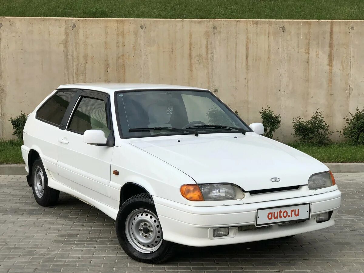 ваз 2113 с будкой. ваз 2113 2012. страховка на ваз 2113. ваз 2113 2012. ваз-2113 жигули.