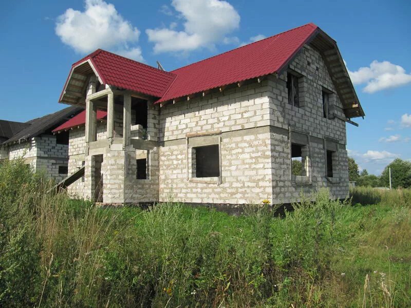 Как продать дом недострой. Недостроенный коттедж. недостроенные коттеджи. дом недострой. коттедж недострой.