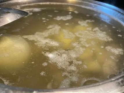 Почему куриный бульон мутный и белого цвета