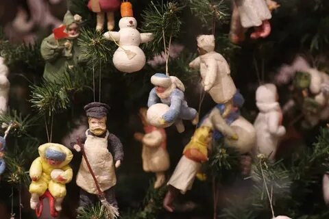 Елочная игрушка праздник