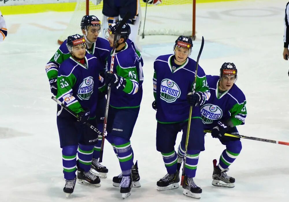 Горняк угмк. Горняк-угмк талисман. Горняк (хоккейный клуб, учалы). Угмк горняк свитер. Петрова "горняк угмк - металлург" 70 x100.