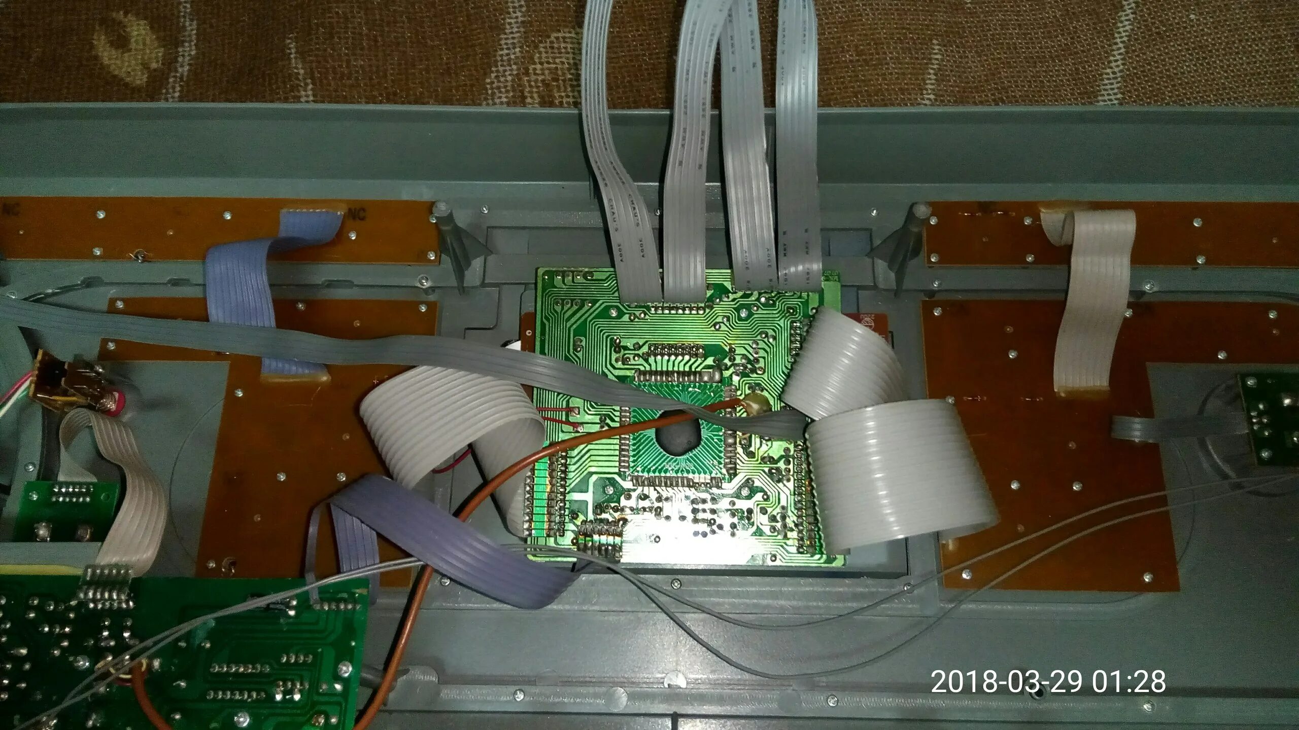 Supra 820. Синтезатор techno kb-820. bravis pu-2200. плата на синтезатор bravis.