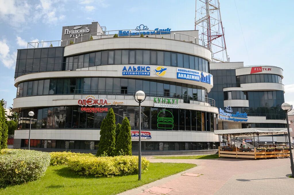 одежда из европы свиридова гомель. джили автосалон. секонд хенд в гомеле. автодельта здание. автосалон панорама.