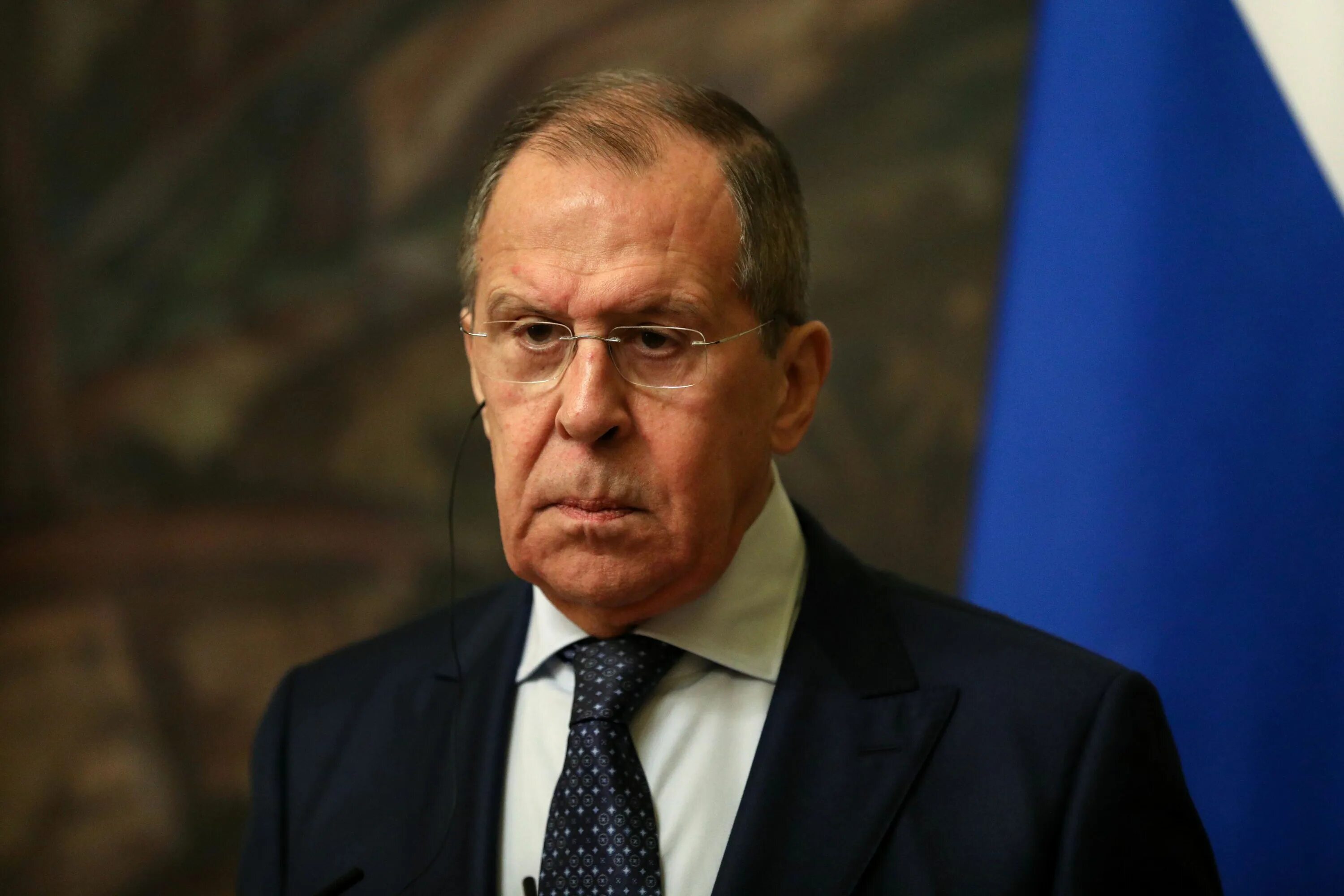 Глава иностранных дел. Министр инностранныхделрф сргейлавров.