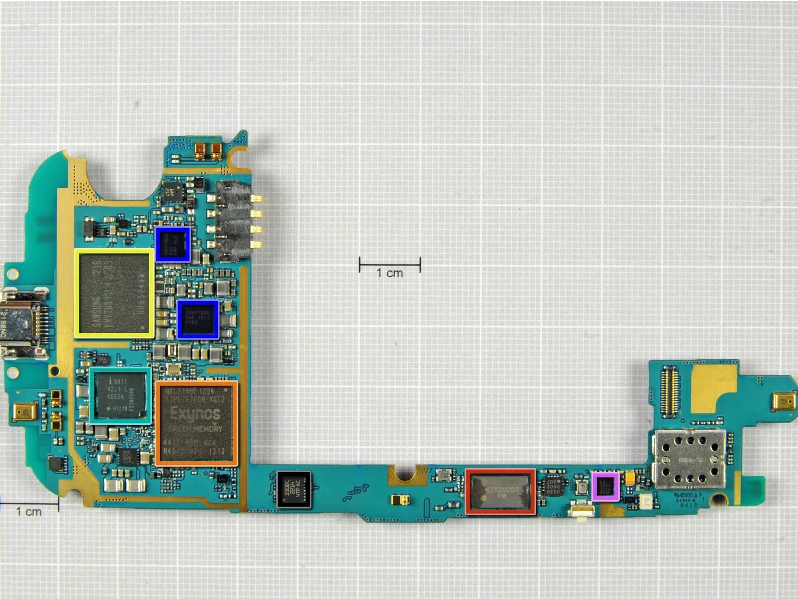 Память телефона а51. Плата Samsung Galaxy s3 i9300. Материнская плата Samsung i9300 Galaxy s3. Материнская плата Samsung Galaxy s3 Mini. Плата самсунг галакси с3.