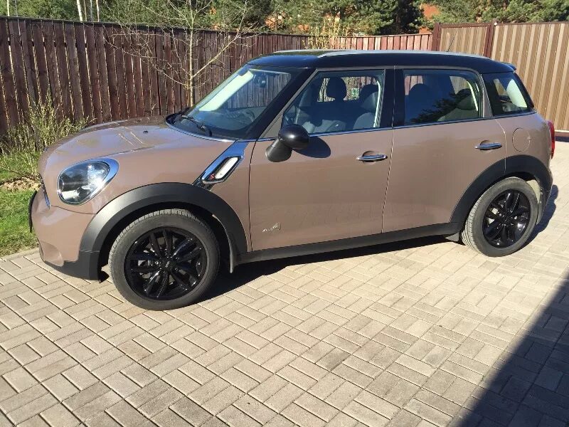 Mini countryman r60 stance. Колеса мини купер кантримен 18. Мини купер кантримен диски r 18. Mini countryman r17. Countryman mini cooper колеса r20.