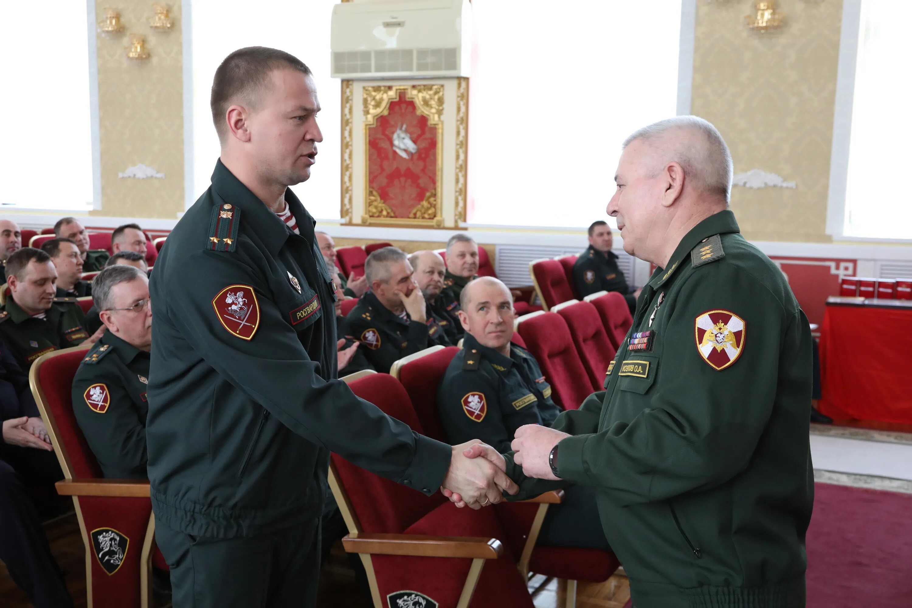 ФСВ национальной гвардии РФ. Южный округ войск национальной гвардии Российской. Штаб Южного округа войск национальной гвардии в Ростове на Дону. Командование Южного округа ВНГ РФ. Звезды росгвардии