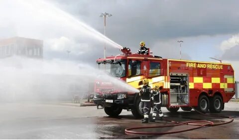 fire engine with hose - 1apart.ru.