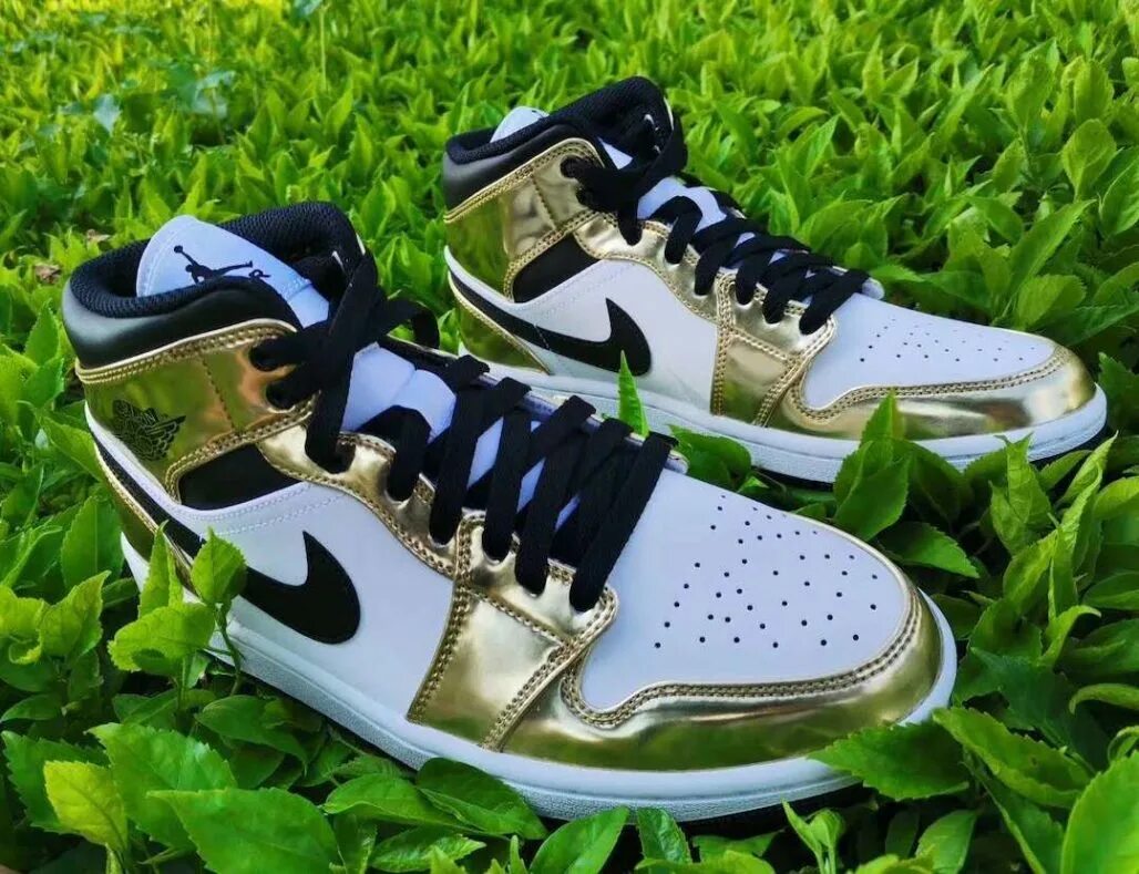 Air Jordan 1 Mid se Metallic Gold. Jordan Gold Mid 1. Nike Air Jordan 1 Metallic Gold. Nike Air Jordan 1 High Metallic Gold.