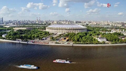 Лужники москва река
