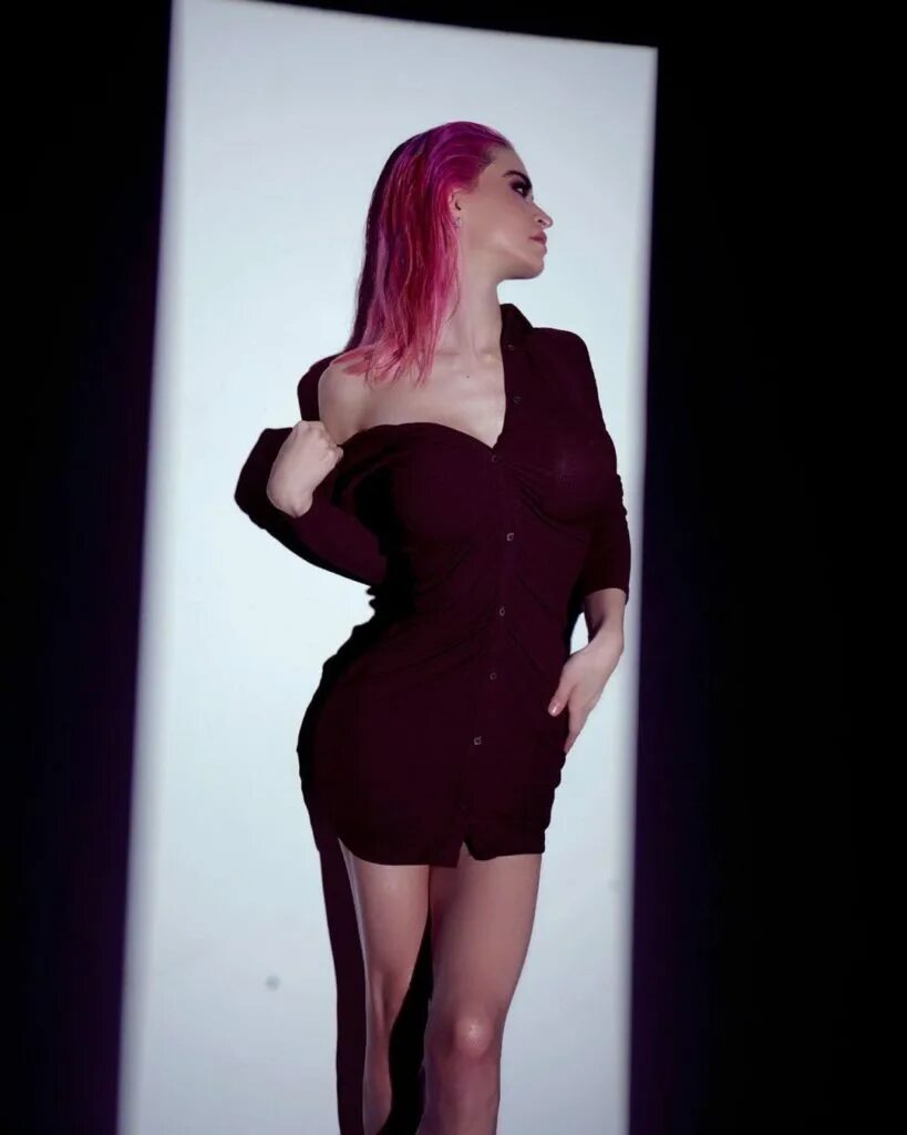 Liqeen. Maniac alisa liqueen. Maniac alisa. Liqeen. Maniac alisa.