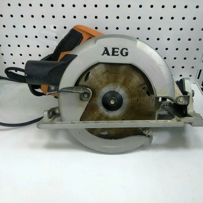 Дисковая пила aeg. Дисковая пила AEG KS 66 C 411840. AEG KS 66. AEG KS 66-2. Циркулярная пила фирмы AEG 165.