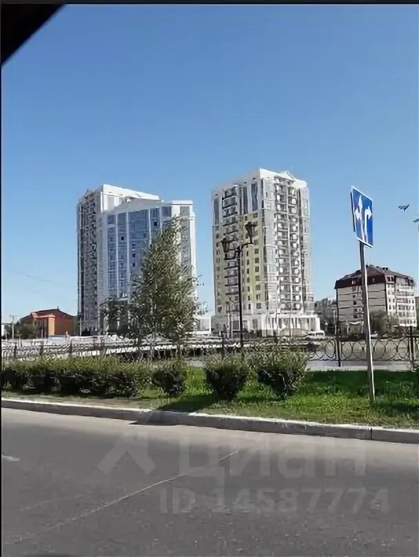 Ул епишева астрахань. Генерала епишева 7 астрахань. астрахань ул генерала епишева. генерала епишева 65. волжская ривьера астрахань.