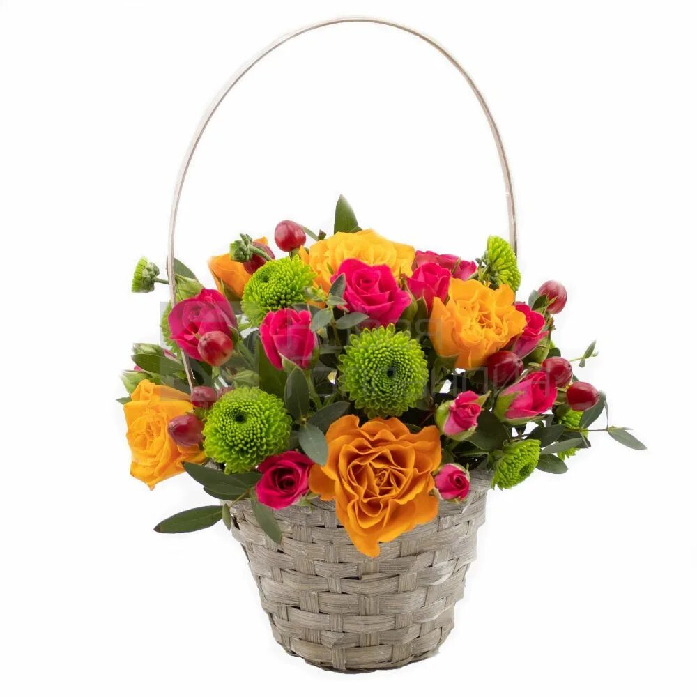 Красивая плетёная корзина с 19 алыми розами, Flowers & Gifts Tomsk, buy at a pri
