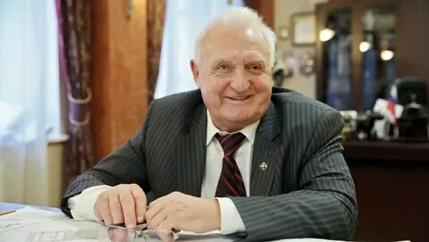 Стройтрест директор