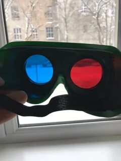 Красно синие очки
