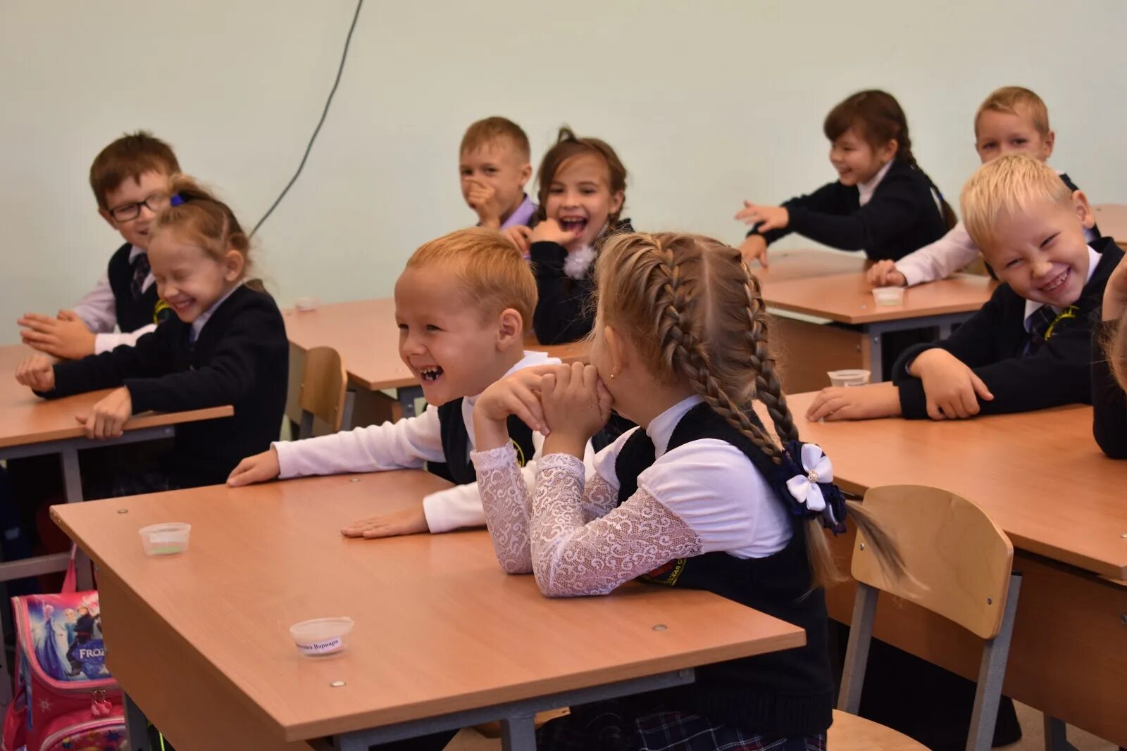 Школа началка фото. Началка 4 класс. Малыш 3 игра. Грамоты для 4 класса на выпускной. Нано школа 2098.