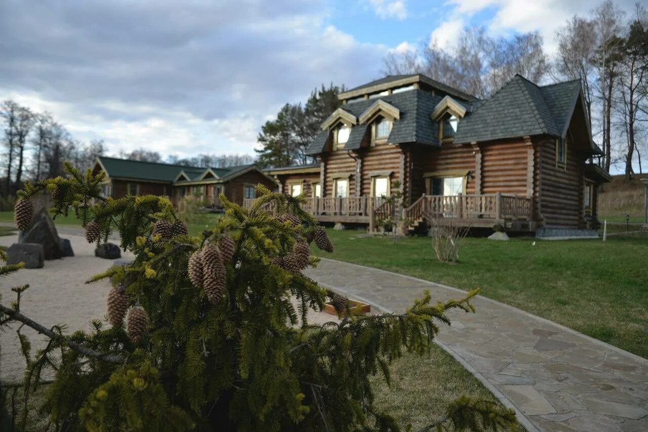 Welna eco spa. Таруса отель welna. Таруса, калужская область, серпуховское шоссе, вл. Таруса калужская область серпуховское шоссе вл 69. Велна спа резорт таруса.
