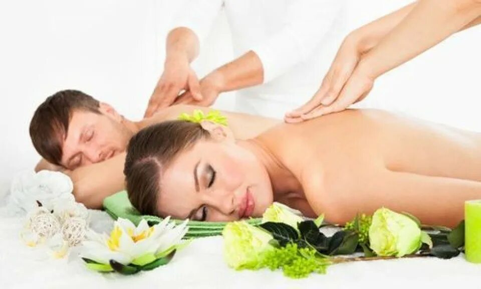 Married woman massage. Спа для двоих. Массаж фон. Женский массаж. Спа для пары.