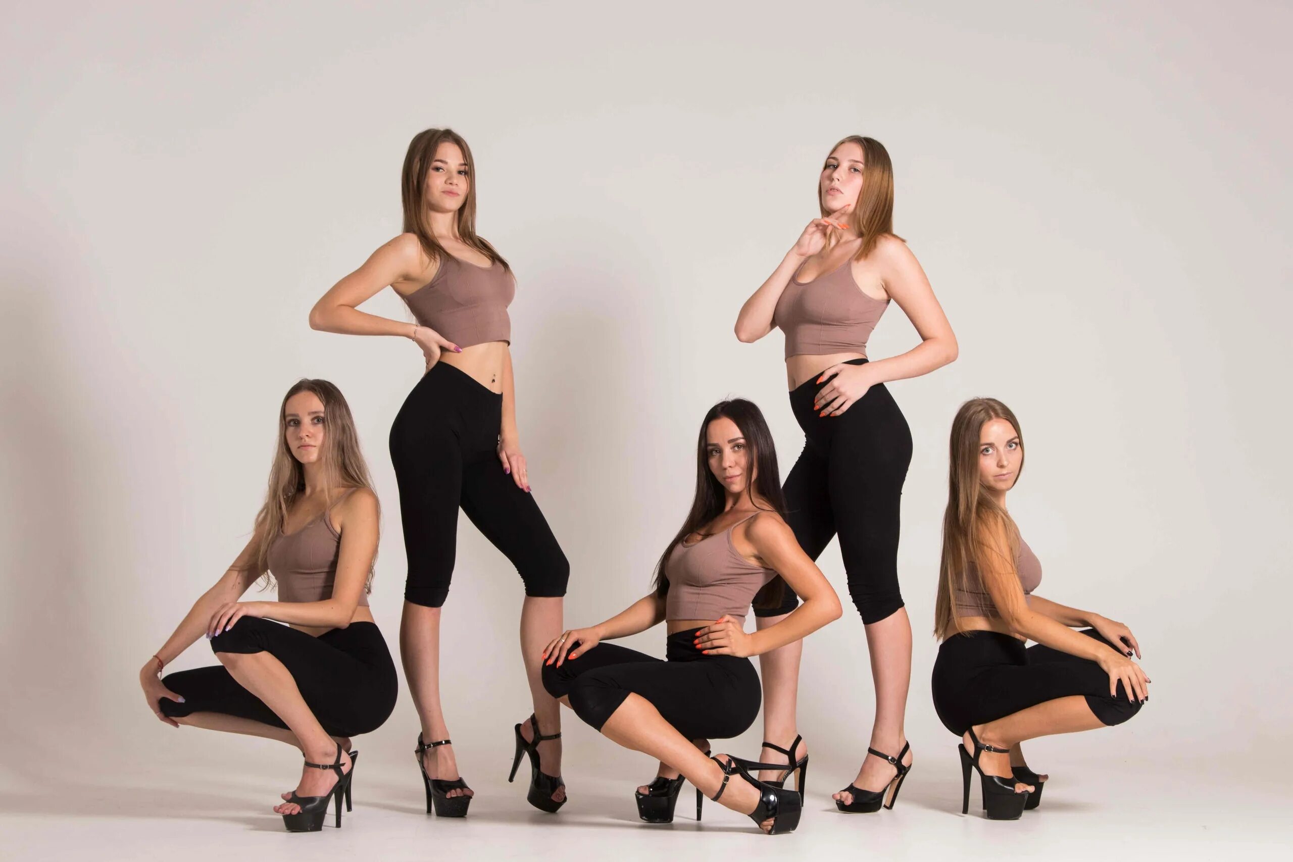 Вог и хай хилс. Хайхилс. Энди джей хай хиллс. Хайхилс. Хай хиллс танцы.