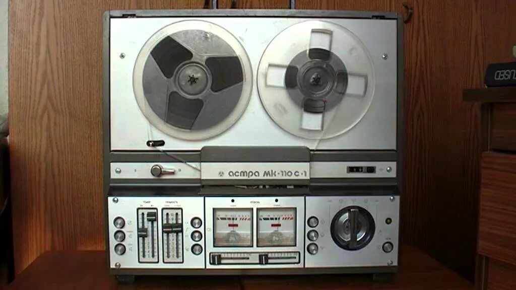 Дека маяк 233. Экспортный вариант магнитофона олимп 004. Отдам даром кассетный магнитофон в спб. Авито б у магнитофоны. Авито б у магнитофоны.