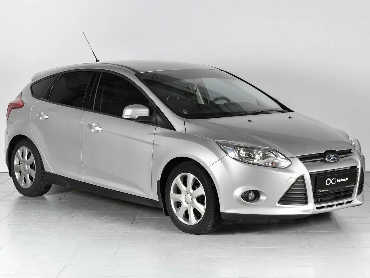 Купить форд в волгограде. Ford Focus 1.6 AMT, 2012,. Ford Focus 3 2012 1.6. Ford Focus 2012 хэтчбек Silver. Форд фокус седан 2012.