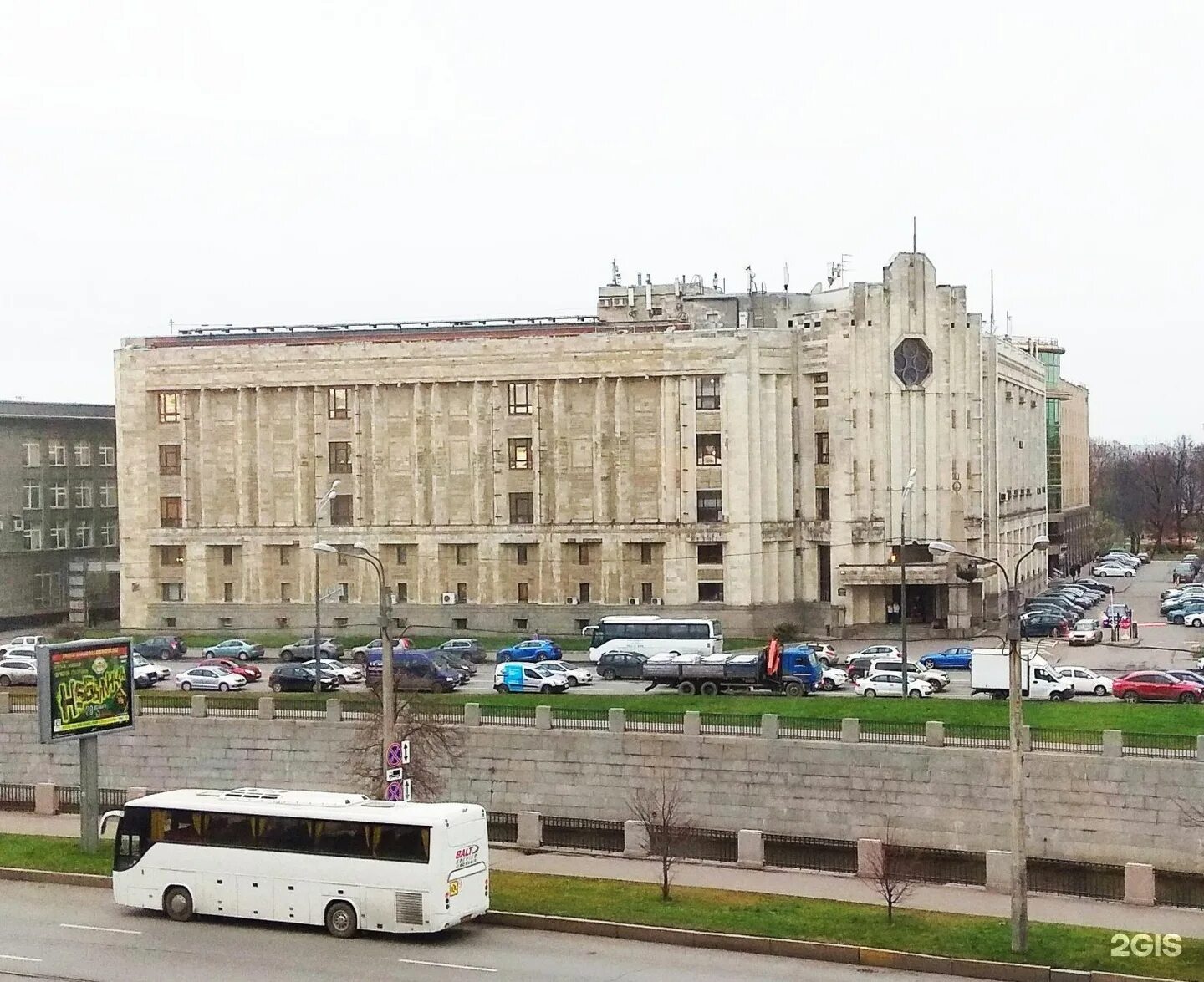 БЦ Нептун наб Обводного канала 93а. Санкт-Петербург, набережная Обводного канала, 93а. Нептун наб. Обводного канала, 93а, Санкт-Петербург. Деловой центр Нептун Санкт-Петербург. Набережная обводного канала нептун