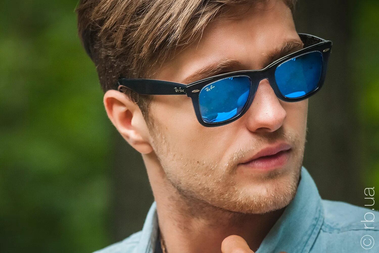 Топ очков для мужчин. Очки ray ban Wayfarer мужские. Очки ray-ban мужские 2023. Оправы ray ban мужские. Ray-ban Wayfarer на актёрах.