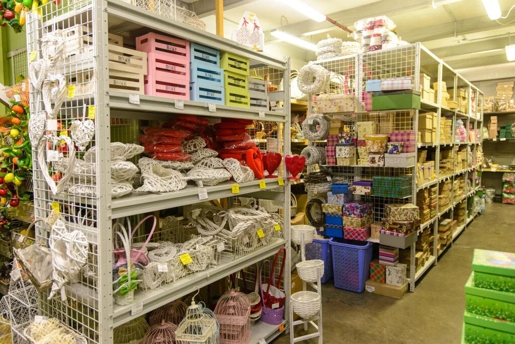 Цветочный рынок предпортовая. Магазины - искусница в приморском районе. Б/у строймаркет в спб на александровской фермы. Склад сухофруктов. Петербург оптом.