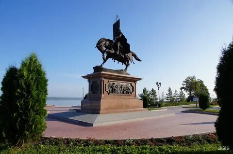 Памятники в самаре