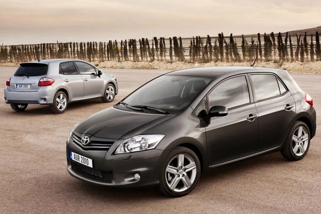 Toyota auris 2010. Toyota auris 2010. Тойота айрис. Toyota auris 2006. Toyota auris 2005.