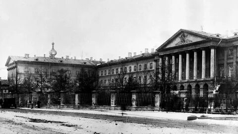 Смольный институт благородных девиц архитектор