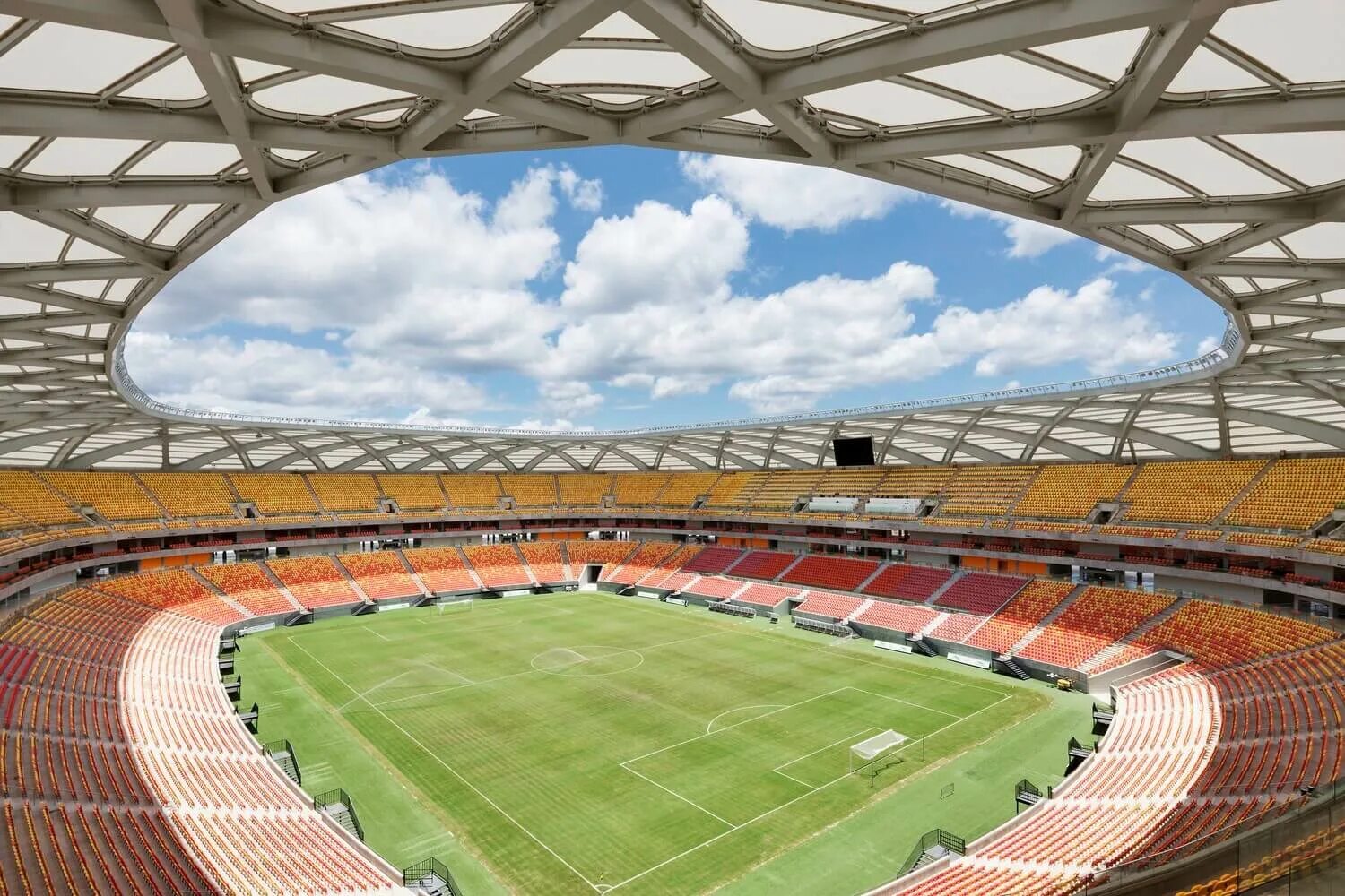 Новые футбольные стадионы. Арена Амазония. Футбольный стадион Арена. Arena Amazônia Project 2014 World Cup Stadium. Бразилия футбольная Арена.