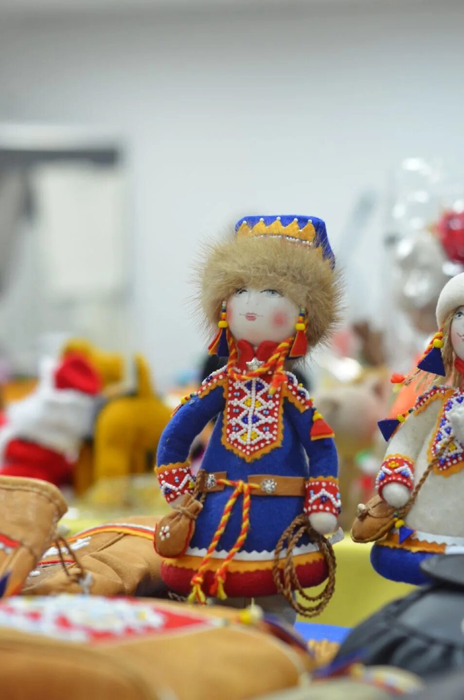 Народно прикладное творчество. Народные промыслы мурманска. Дом ремесел мурманск. Народные промыслы саамов кольского полуострова. Национальные сувениры.