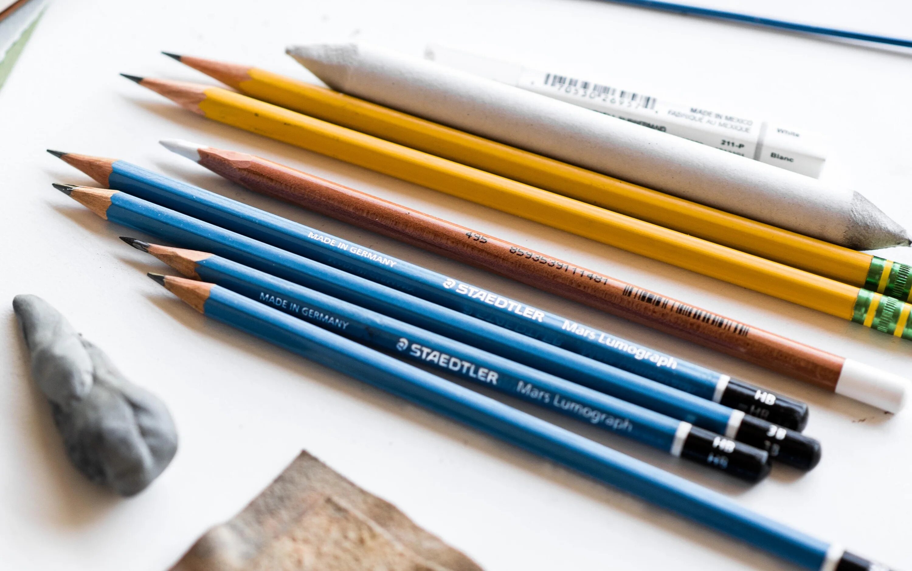 Рисование карандашом. Карандаш простой. Серый карандаш для рисования. Карандаши для рисования профессиональные. Go pencil