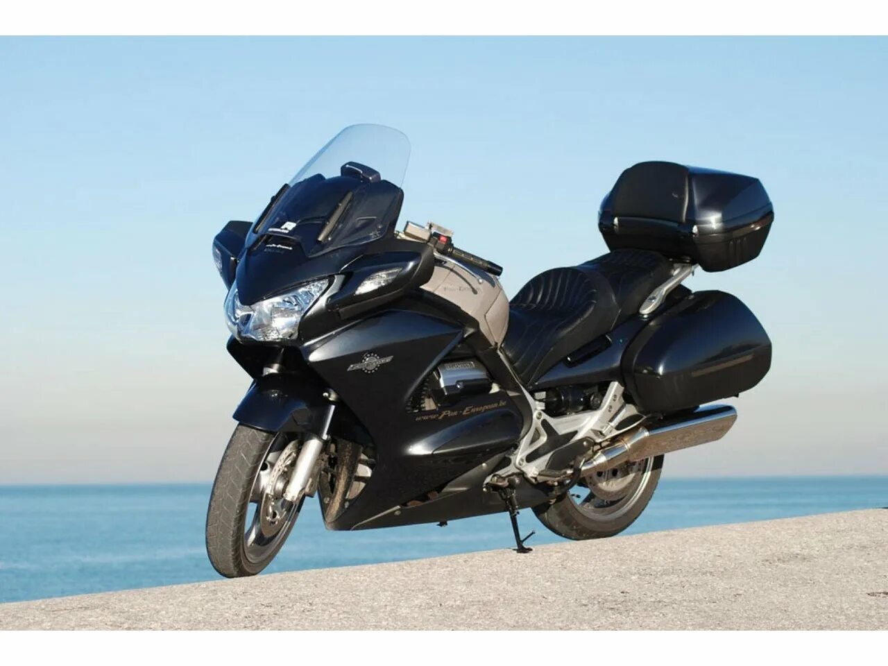 Honda st1300 pan european. Honda st1300 pan european police. Pan european 1300. Honda st1300. Мотоцикл хонда st 1300.