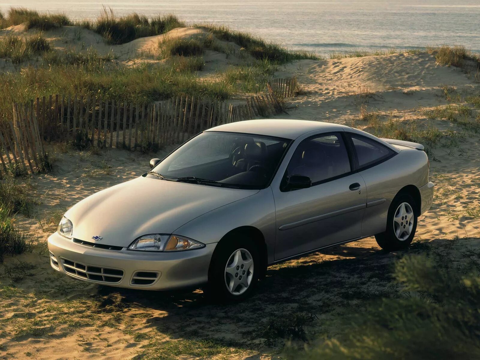 Купе 2000 годов. Шевроле кавалер 2000. Chevrolet Cavalier 1995. Chevrolet Cavalier 1999. Chevrolet Cavalier Coupe.