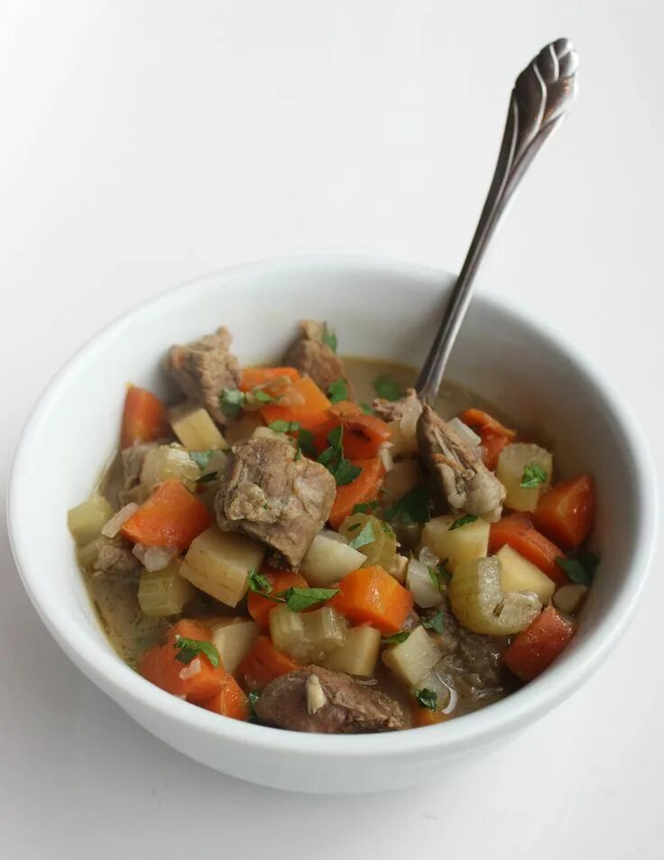 Вариант рагу. Рагу овощное рагу овощное. мясо с овощами. рагу из овощей с мясом. рагу из говядины с овощами.