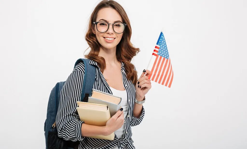 Девушка образование. Woman holding book. Девушка учит английский. Красивые студентки. Британские студентки.