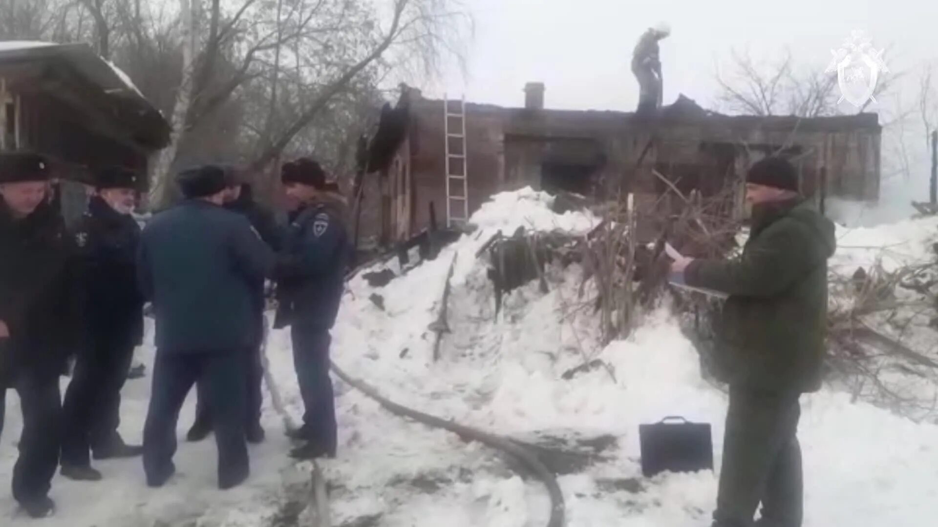 Пожар. Пожар в Новосибирске погибли дети.