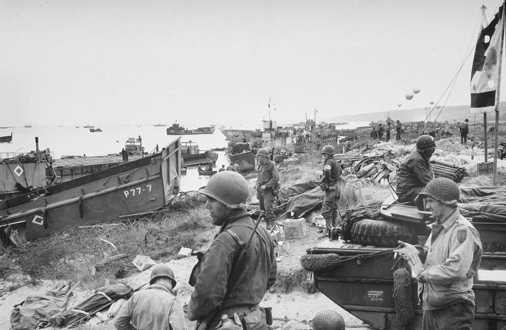 Высадка союзников в нормандии операция. Высадка в Нормандии 1944. Омаха Бич 1944. День д Нормандия 1944. Высадка союзных войск в Нормандии.