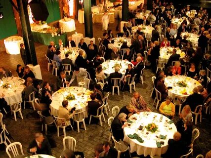 The restaurant was crowded